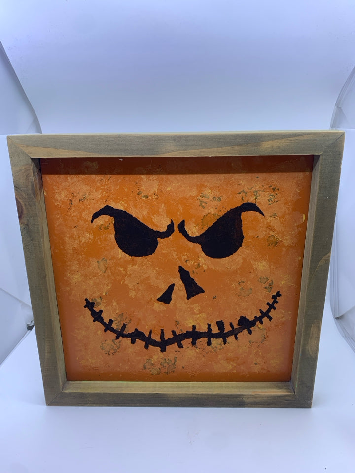 JACK O LANTERN SPONGE PAINTING WALL HANGING.