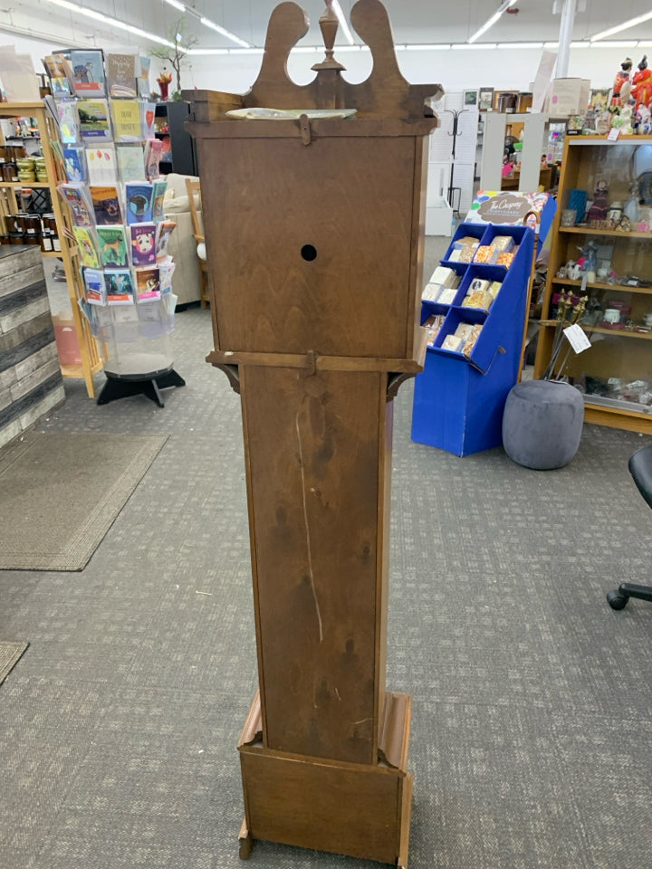 VTG WOOD MARTIN GRANDMOTHER CLOCK W/ KEY.