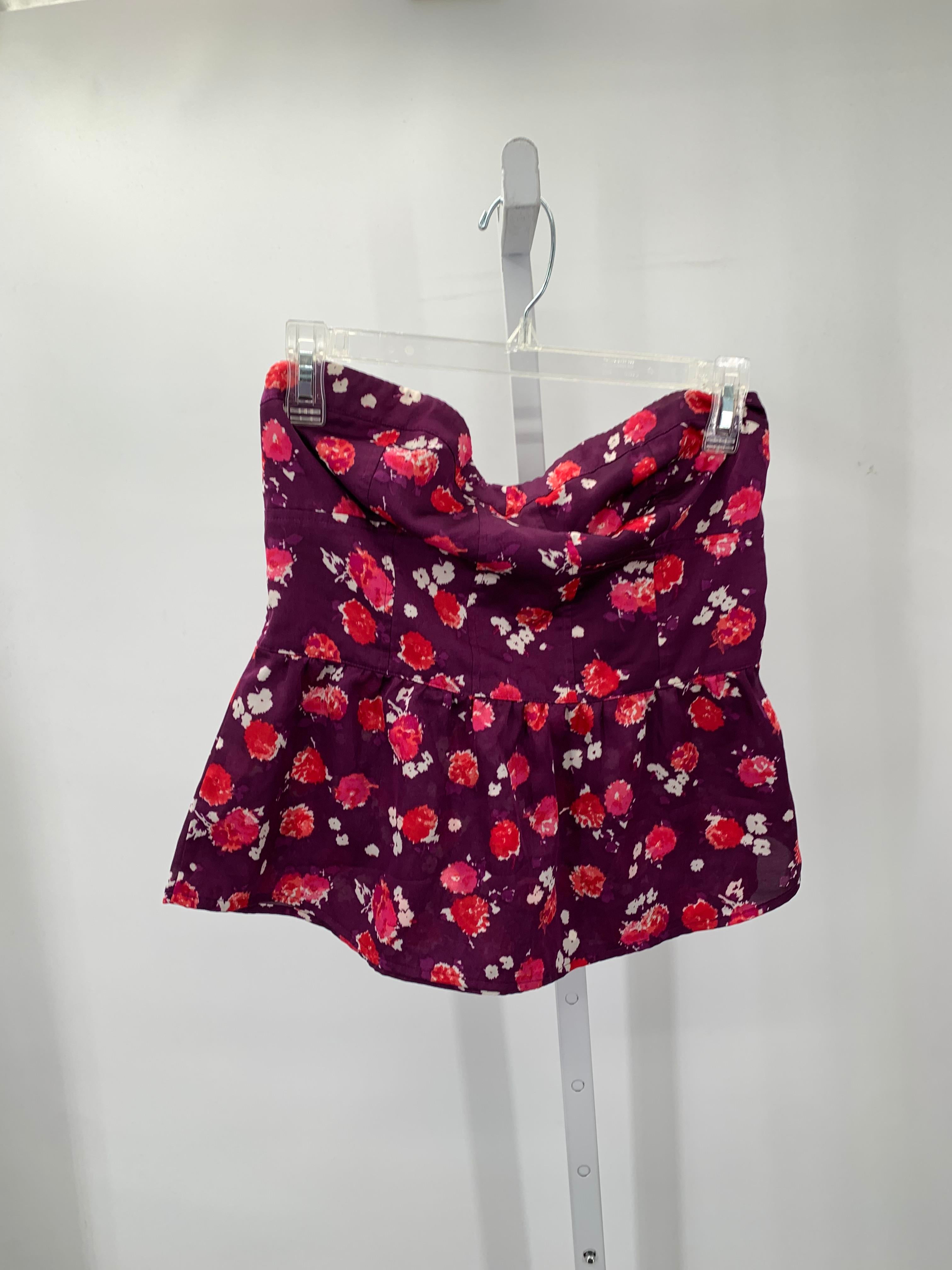 Abercrombie Size Medium Juniors Sleeveless Shirt