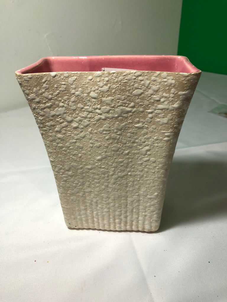 VTG CREAM AND PINK INSERT RECTANGLE PLANTER.