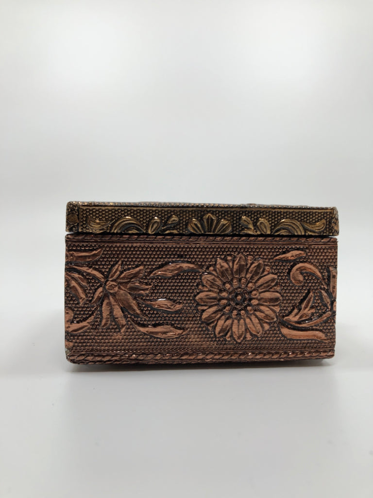 GOLD ELEPHANT BOX W/RED FABRIC LINING.
