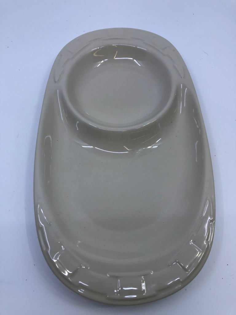 IVORY DIVIDED SNACK PLATE.