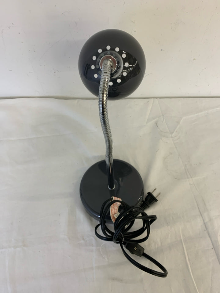 GREY METAL DESK LAMP.