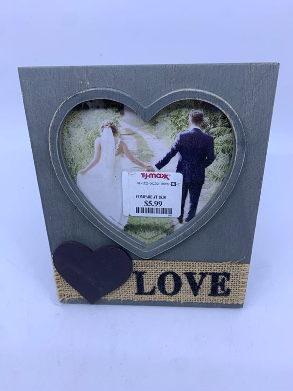 "LOVE" GREY PICTURE FRAME W/ HEART.