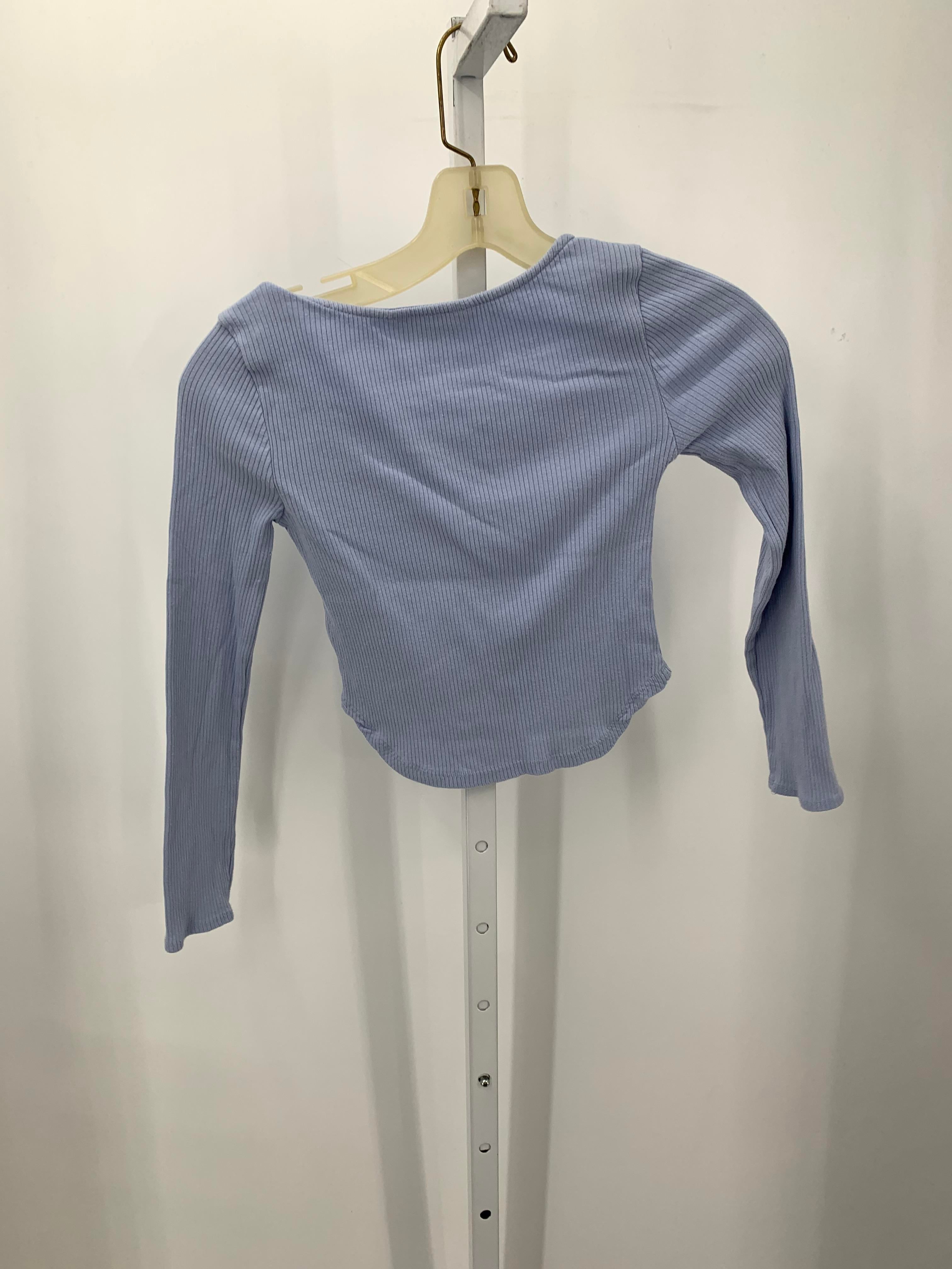 Size Medium Juniors Long Sleeve Shirt