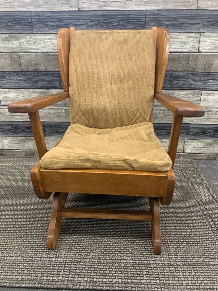 VTG CHILDS ROCKING CHAIR W/CUSHION SEAT AND BACK.