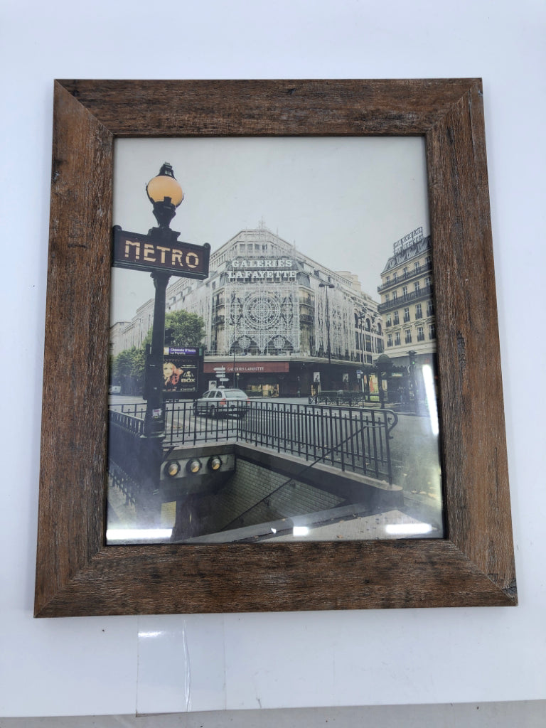 DISTRESSED METRO STATION WALL ART.