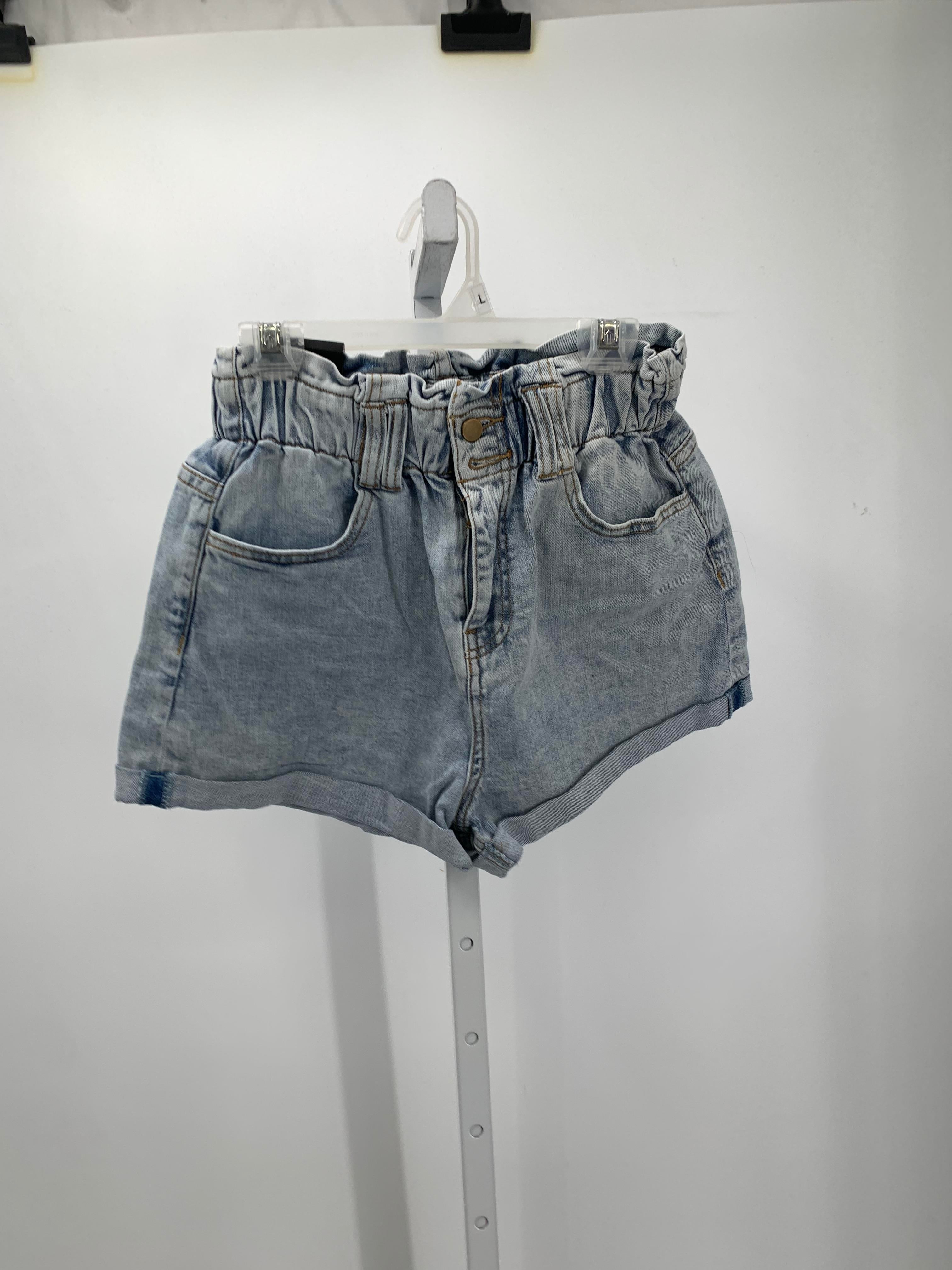 Size Small Juniors Shorts