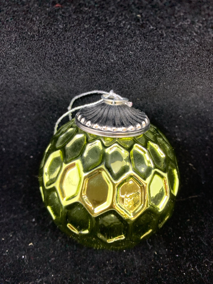 GOLD BALL HONEYCOMB DESIGN ORNAMENT.