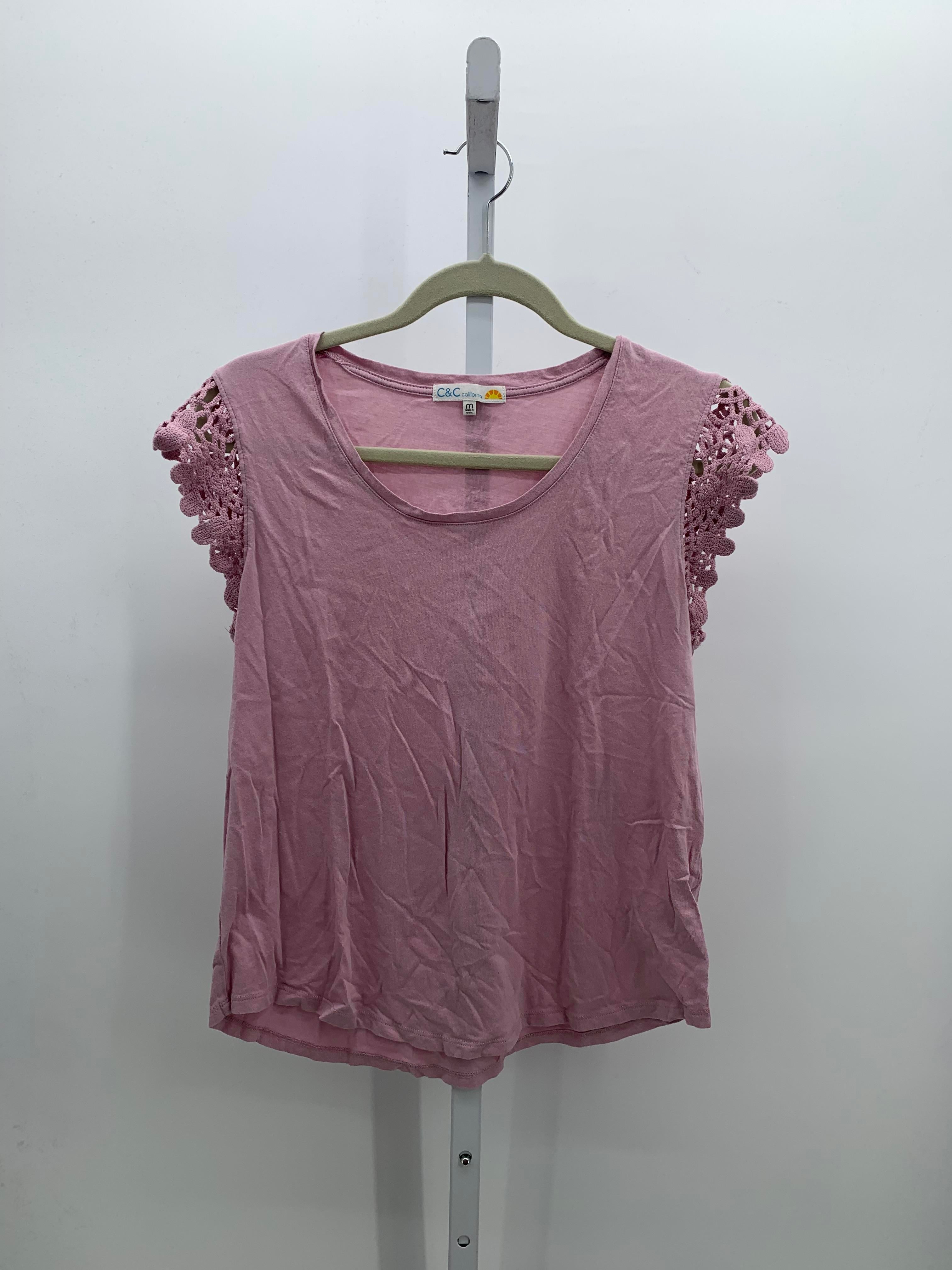 Size Medium Misses Sleeveless Shirt