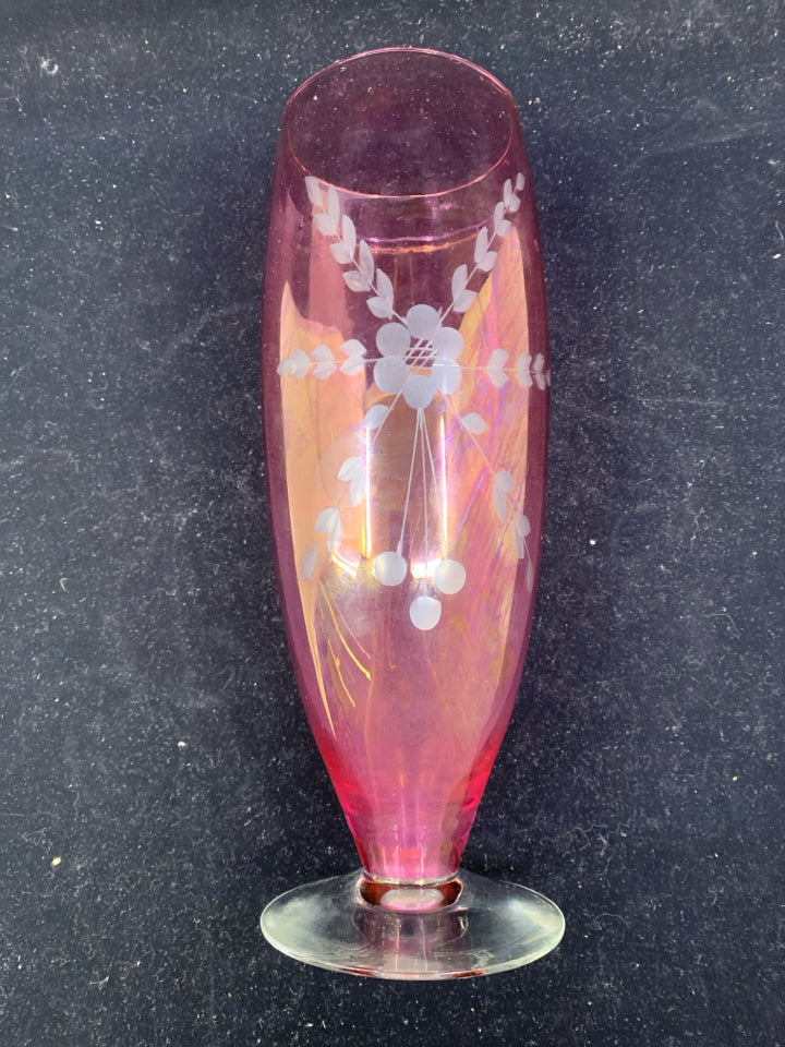 IRIDESCENT FLORAL ETCHED GLASS VASE.