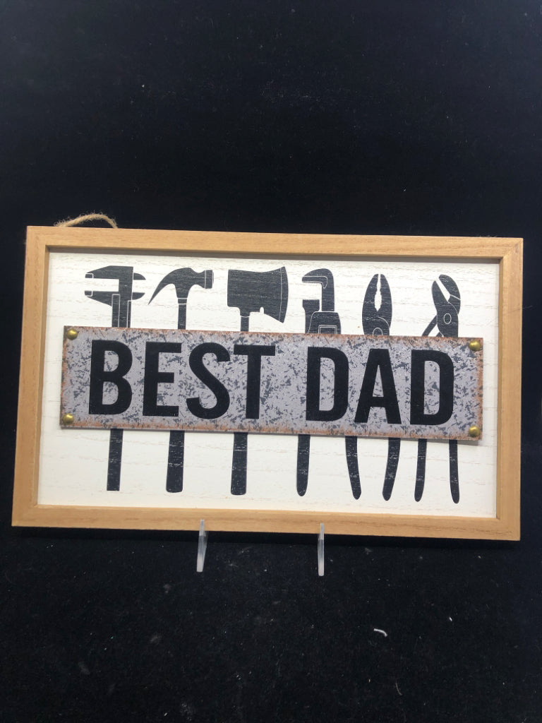 BEST DAD- TOOLS WALL HANGING.