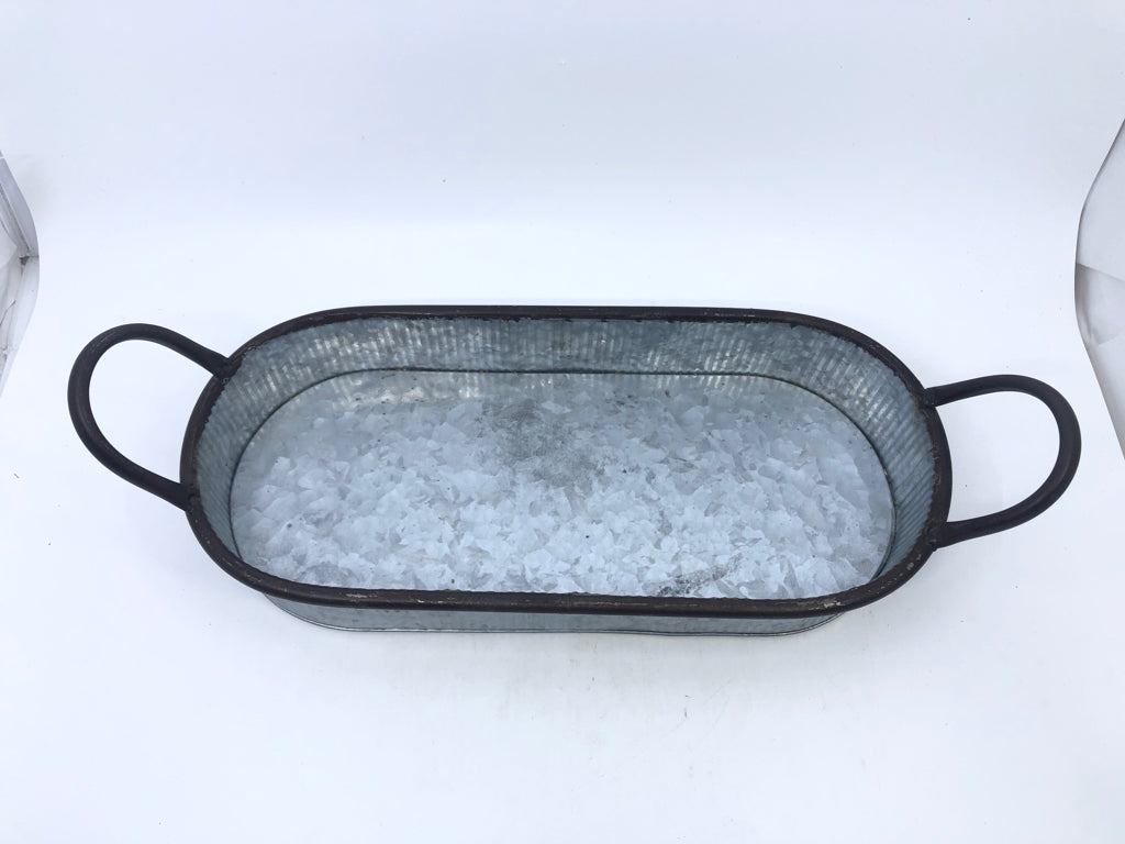 OVAL GALVANIZED METAL TRAY W HANDLES.