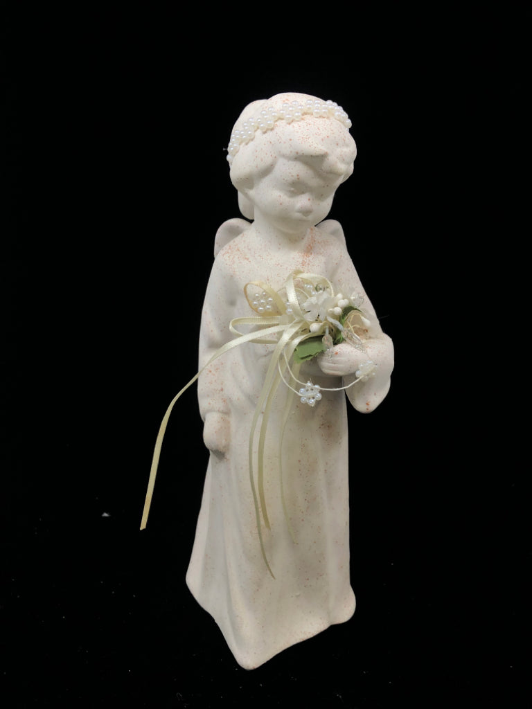 CREAM CERAMIC ANGEL/W LIGHT UP FLOWERS.