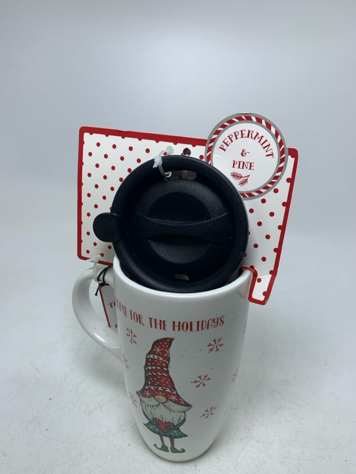 NWT GNOME FOR THE HOLIDAYS MUG W/ LUGGAGE TAG.