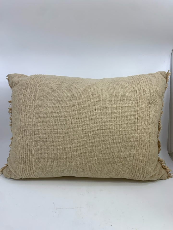 TAN RECTANGLE PILLOW W/FRINGE.
