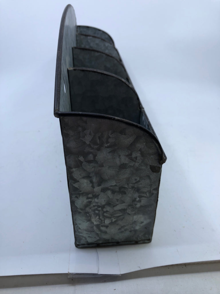 GALVANIZED METAL CADDY WALL HANGING.