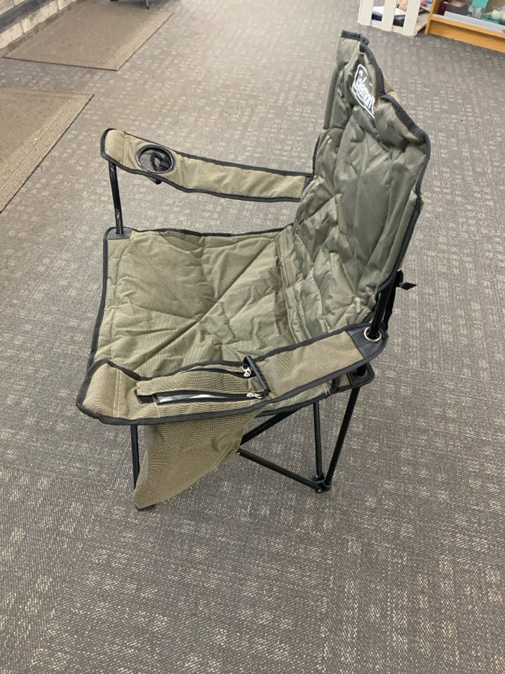 COLEMAN DK GREEN CAMPING CHAIR.