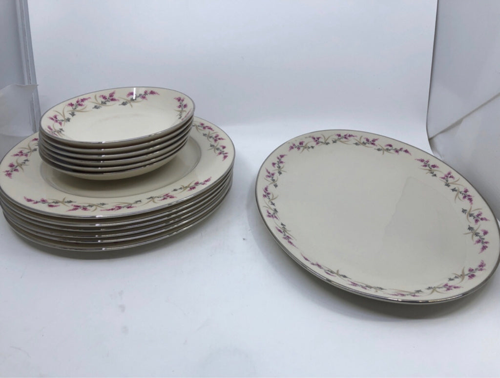 18PC VTG TRIOMPHE LILAC FLORAL DISH SET SERV FOR 6.