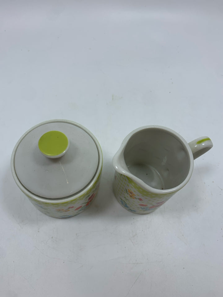 VTG MILLEFLEUR AVANT-GARDE FLORAL CREAM/SUGAR.