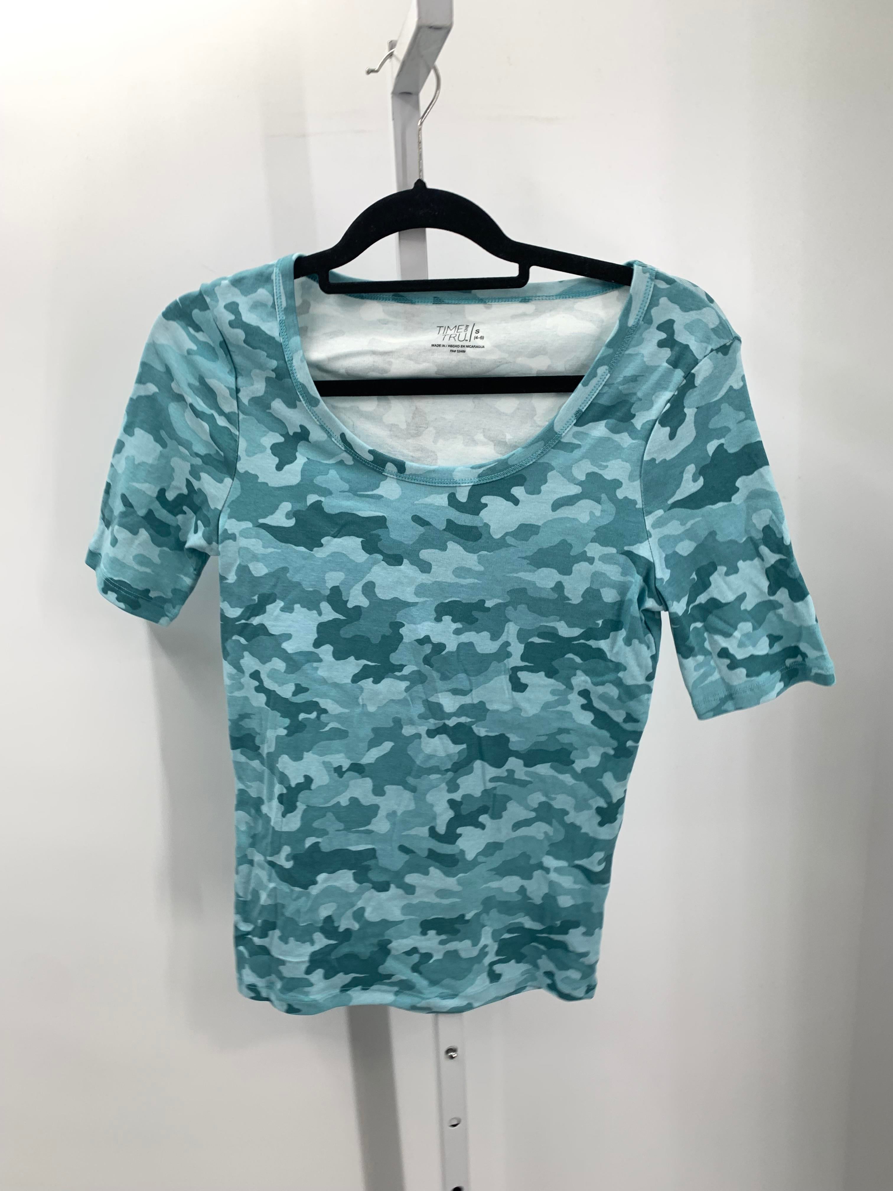 Time and Tru Size Small Misses Short Sleeve Shirt