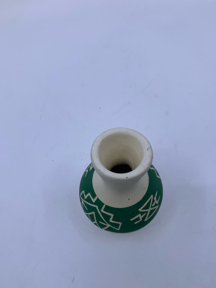 WHITE NAVAJO STYLE VASE W/ GREEN DETAILS BUD VASE.