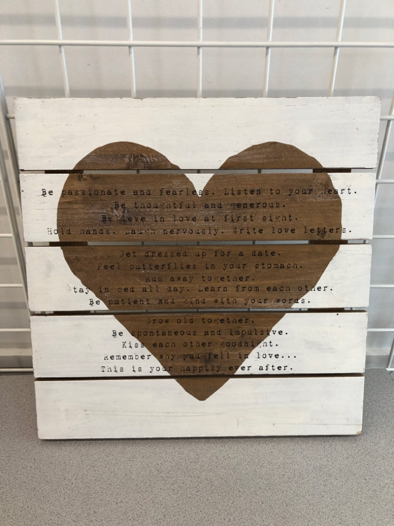 BE PASSIONATE AND FEARLESS WOOD PALLET WALL HANGING.