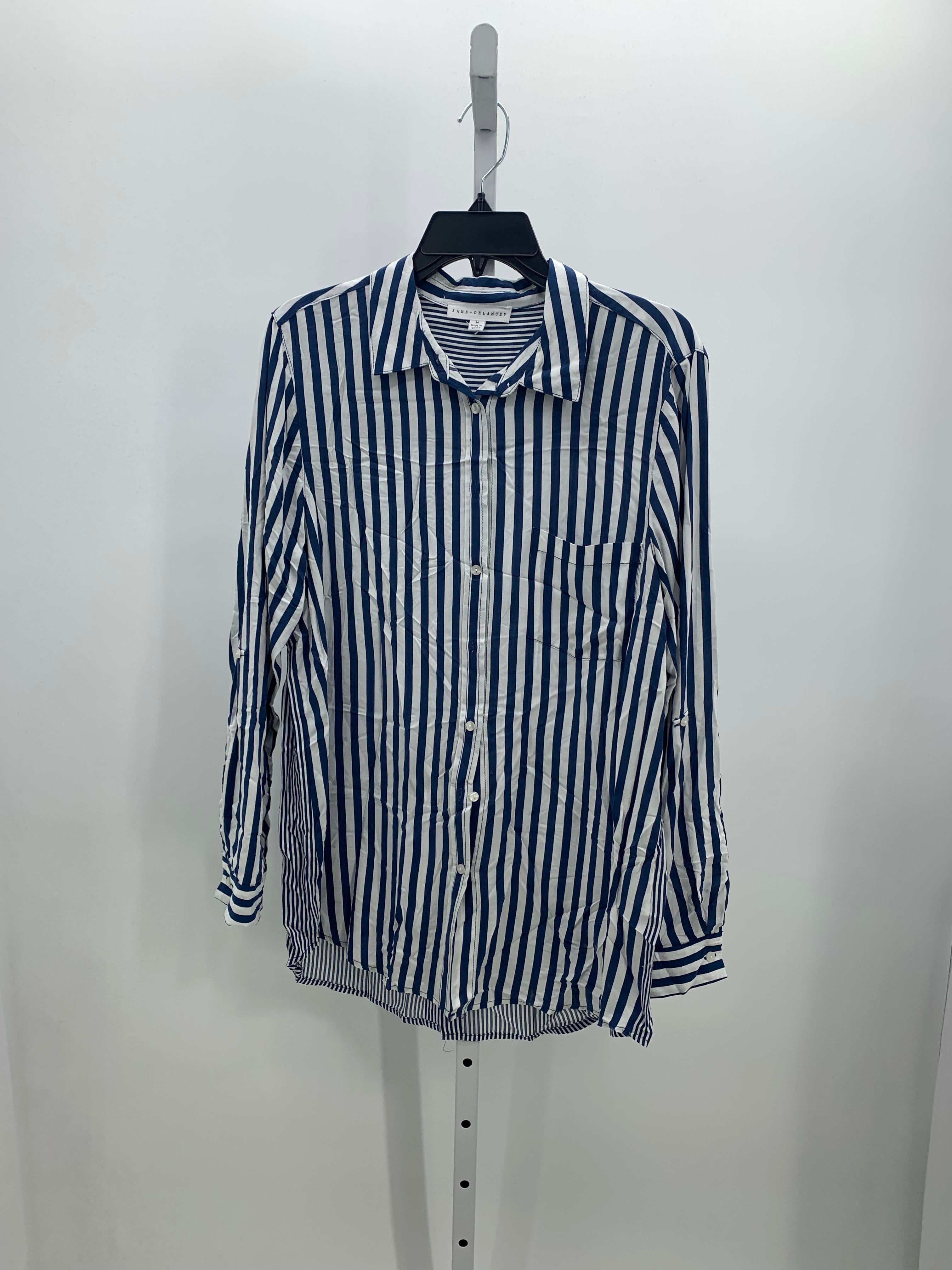 Jane + Delancey Size Medium Misses Long Sleeve Shirt