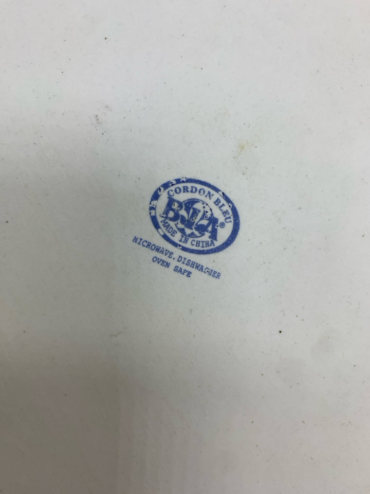 CORDON BLEU WHITE CASSEROLE BAKING DISH.