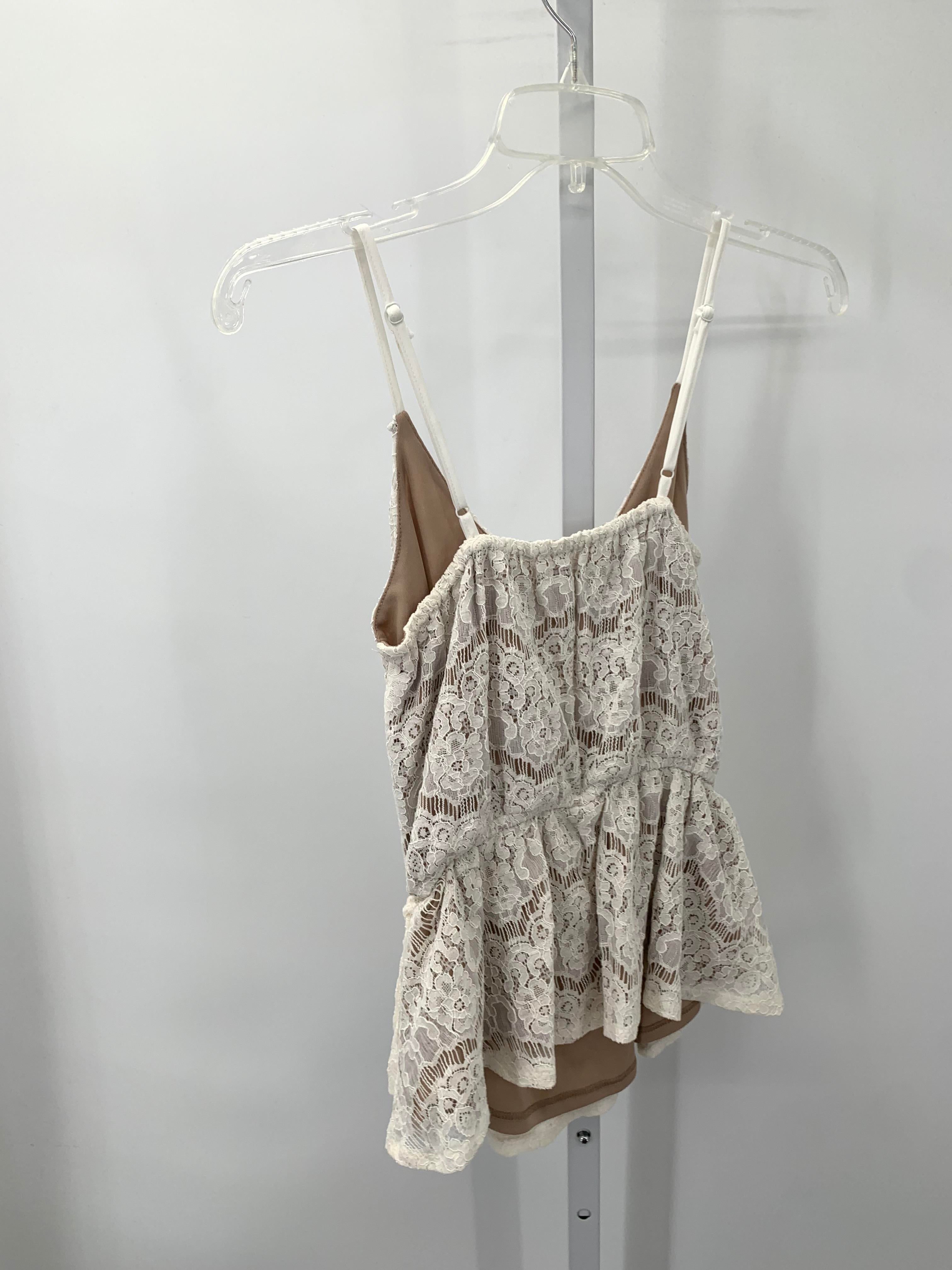 Love Fire Size Small Juniors Sleeveless Shirt