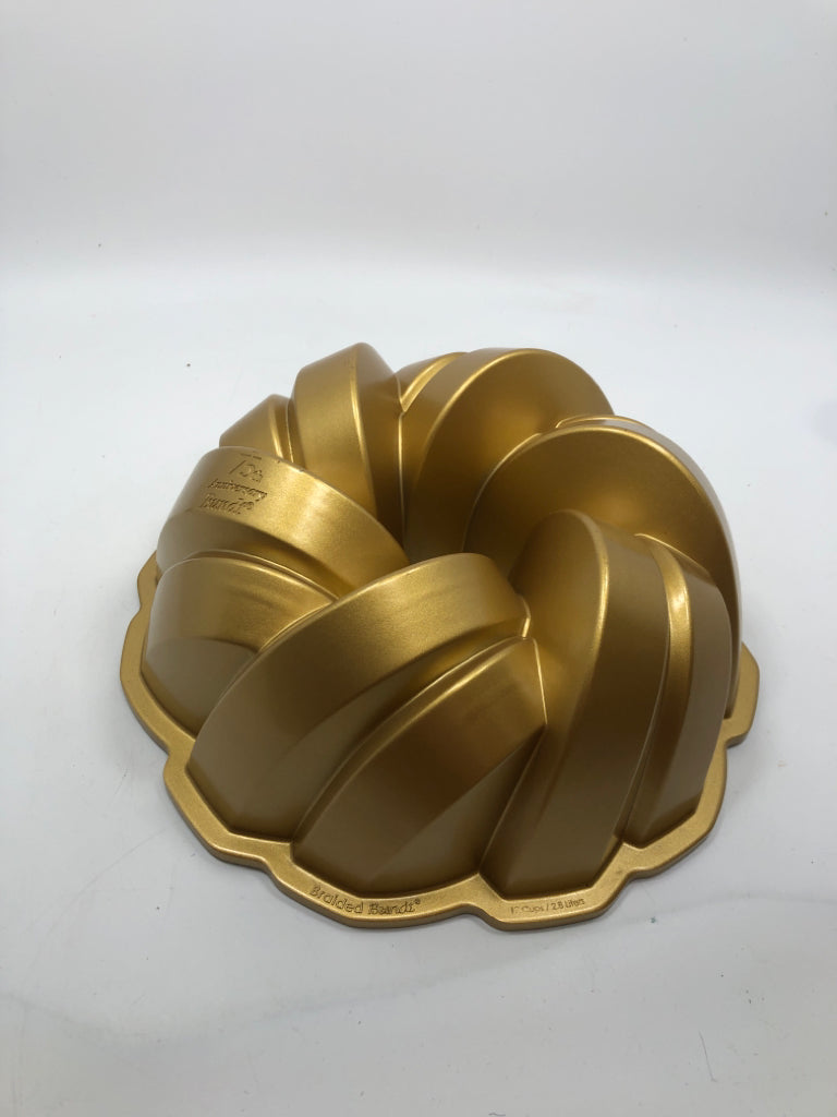 BRAIDED BUNDT PAN 75TH ANNIVERSARY NORDIC WARE.