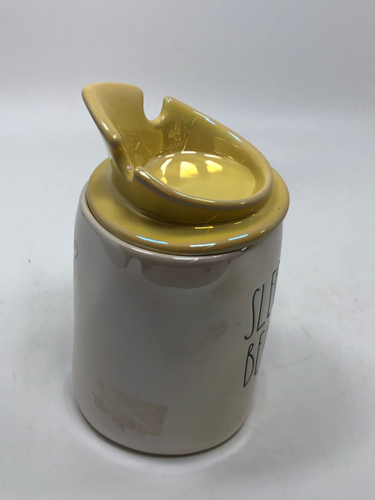 2PC RAE DUNN SLEEPING BEAUTY MUG W/CROWN.