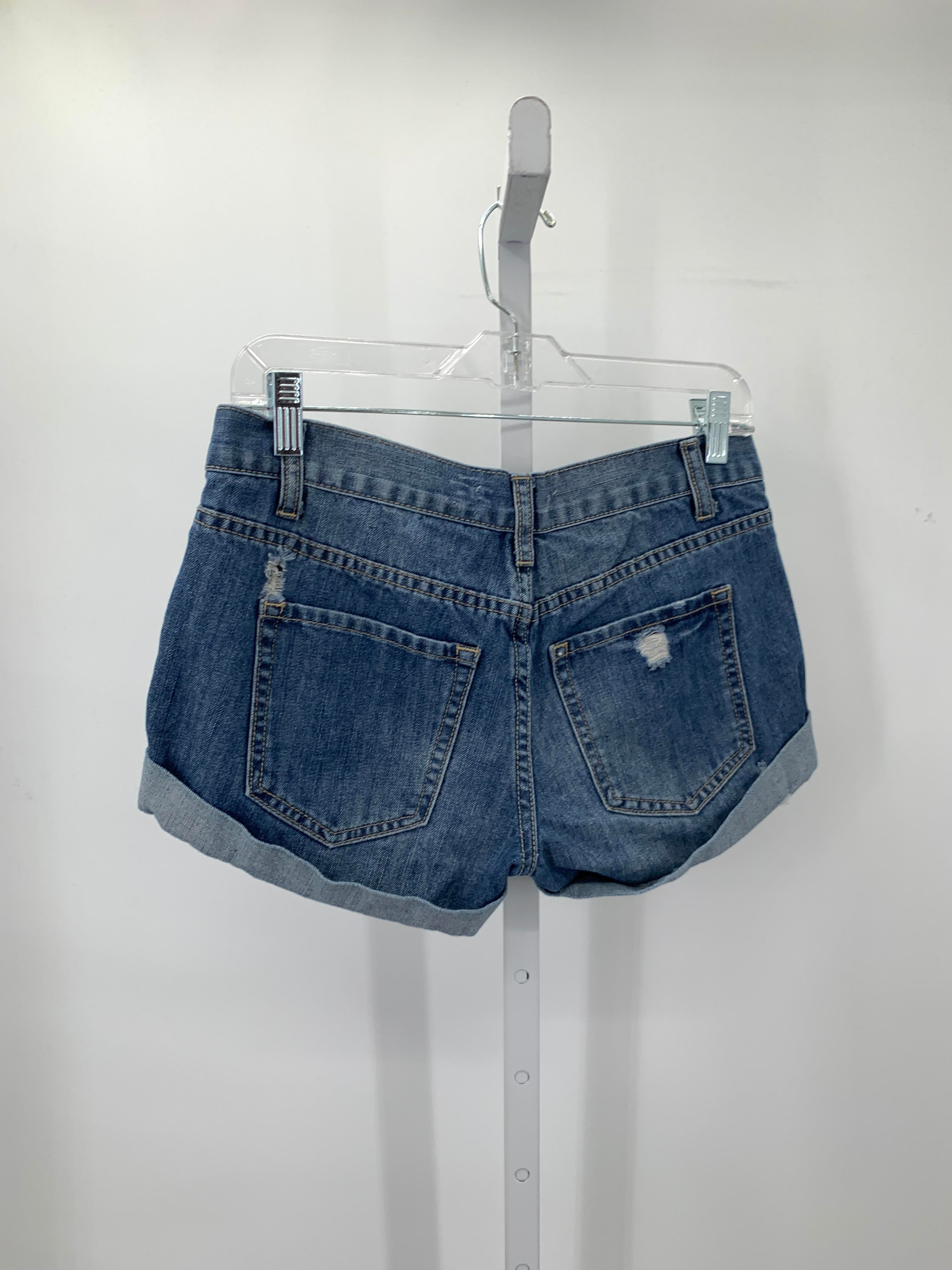 21 Denim Size 2 Juniors Shorts