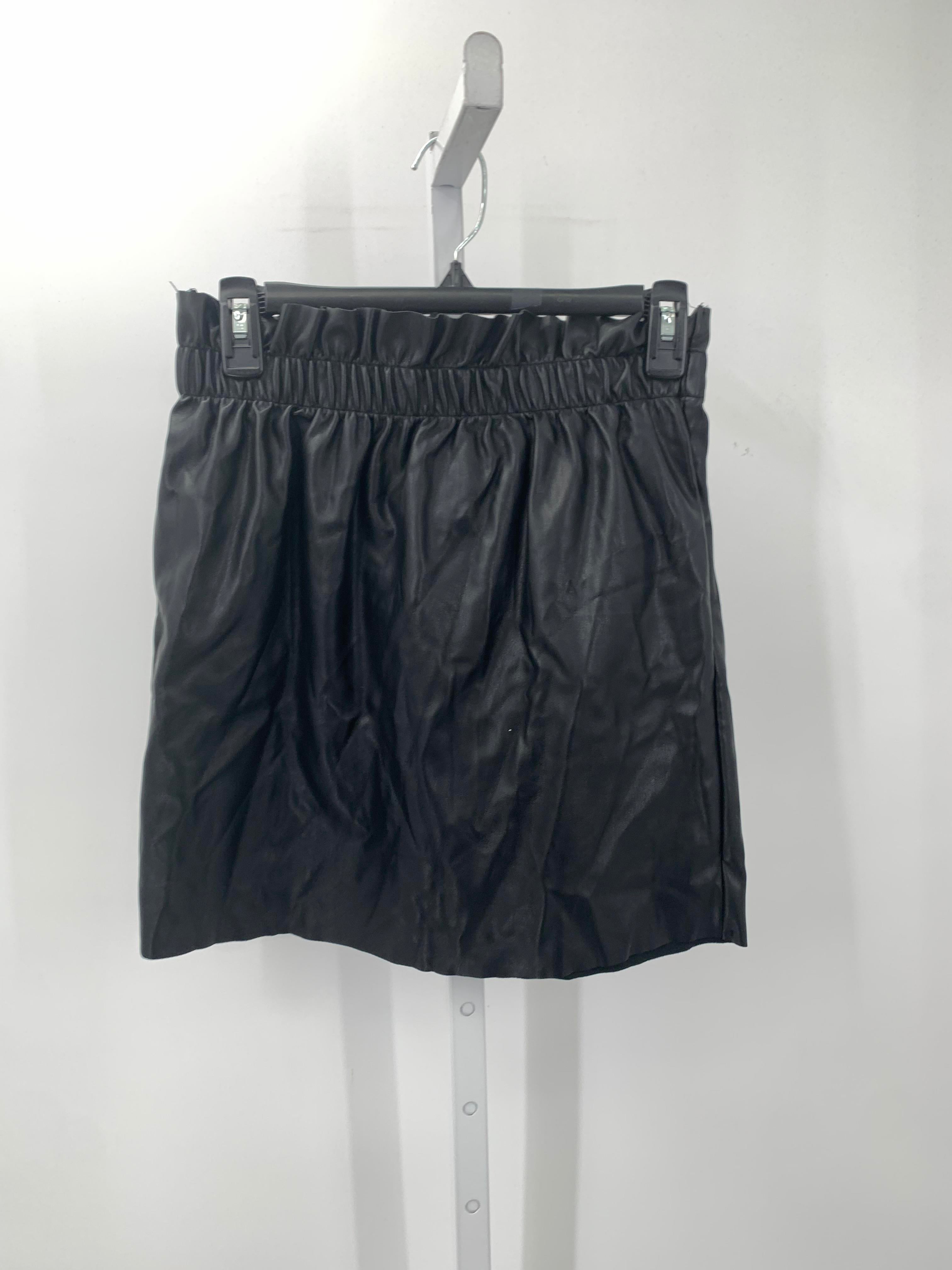 Divided Size 6 Juniors Skirt