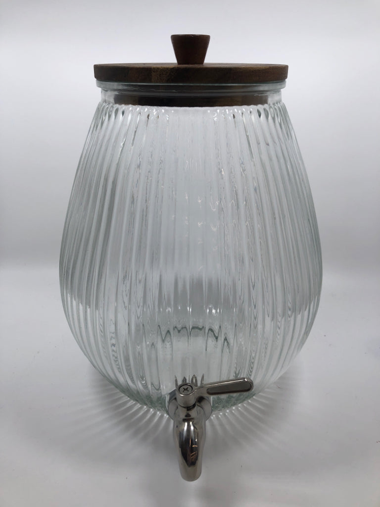 RIBBED DRINK DISPENSER W/WOOD LID.