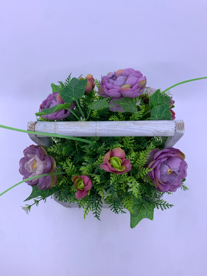 FAUX PURPLE FLOWERS IN WHITE WOOD BOX W HANDLE.