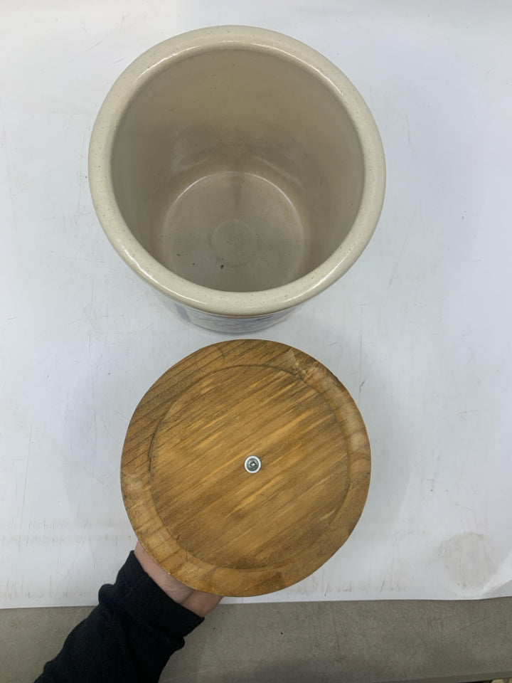 CREAM W/ PATCHWORK HEART WOOD LID.