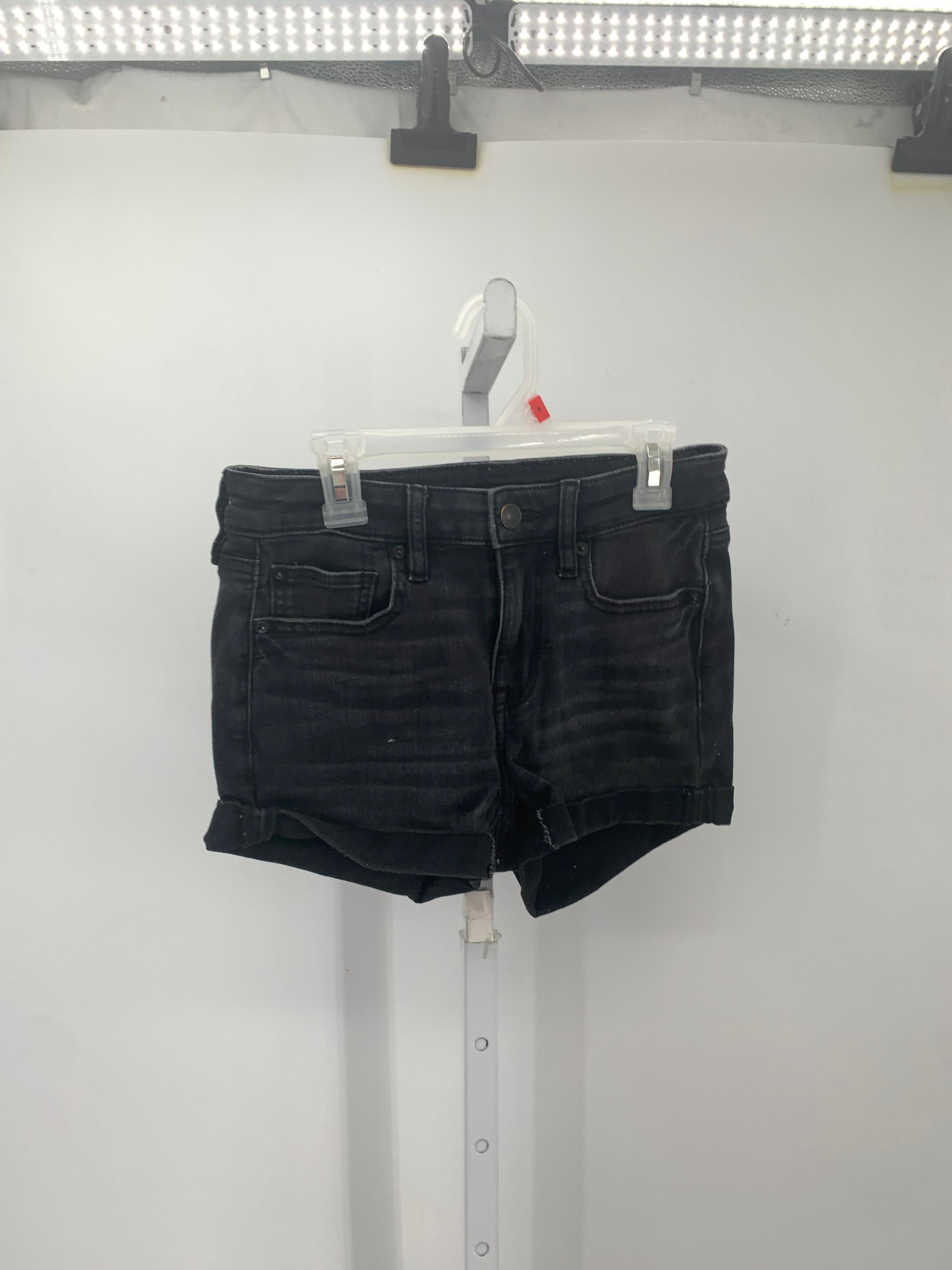 American Eagle Size 2 Juniors Shorts