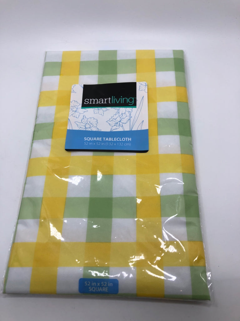 NIP SMART LIVING YELLOW PLAID SQUARE TABLE CLOTH.
