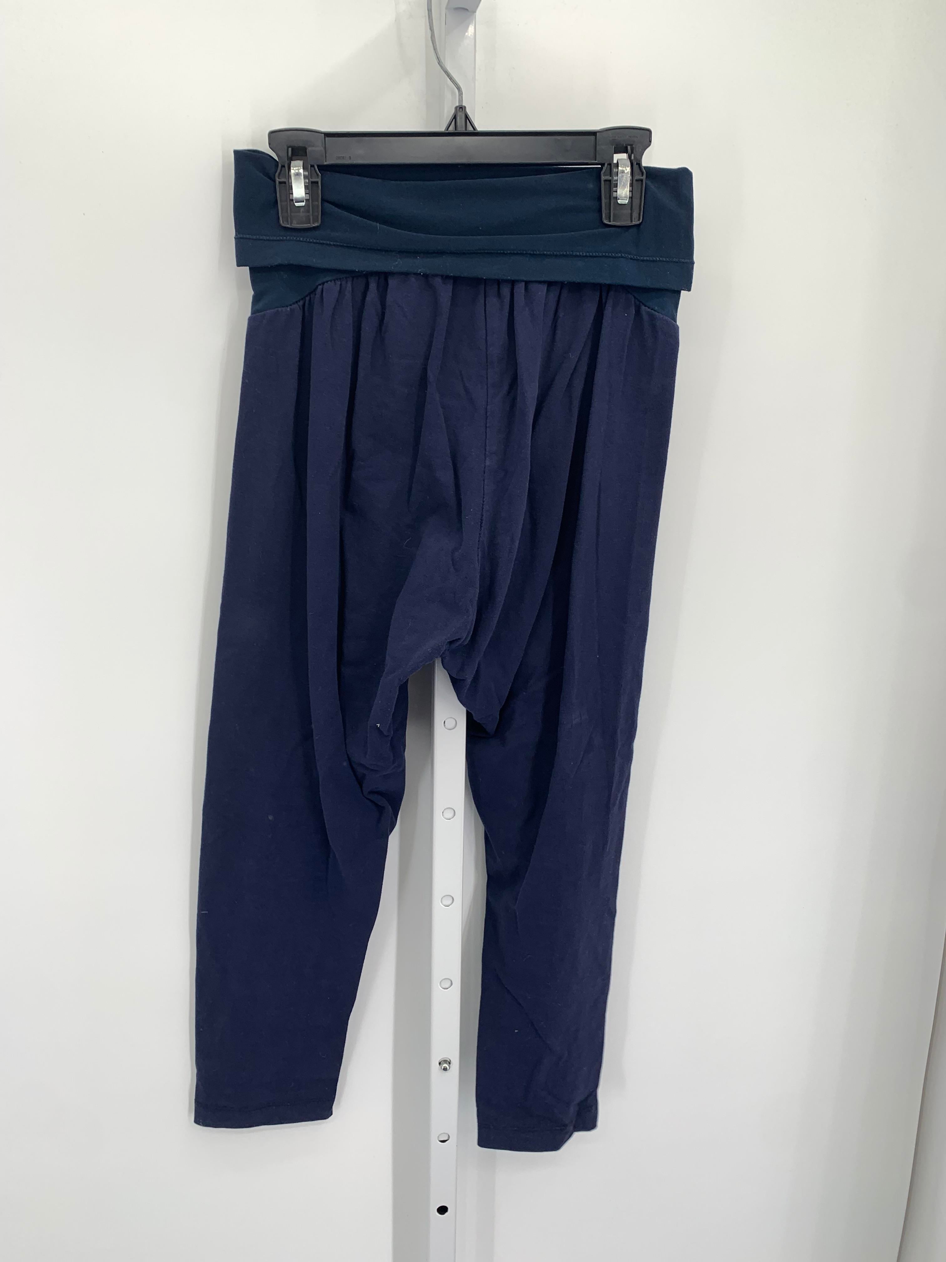 Motherhood Navy Size Small Maternity Capri