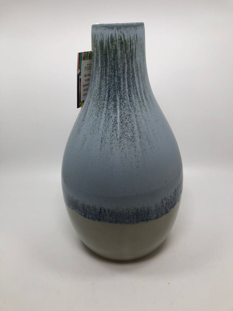 NWT BLUE DRIP VASE.