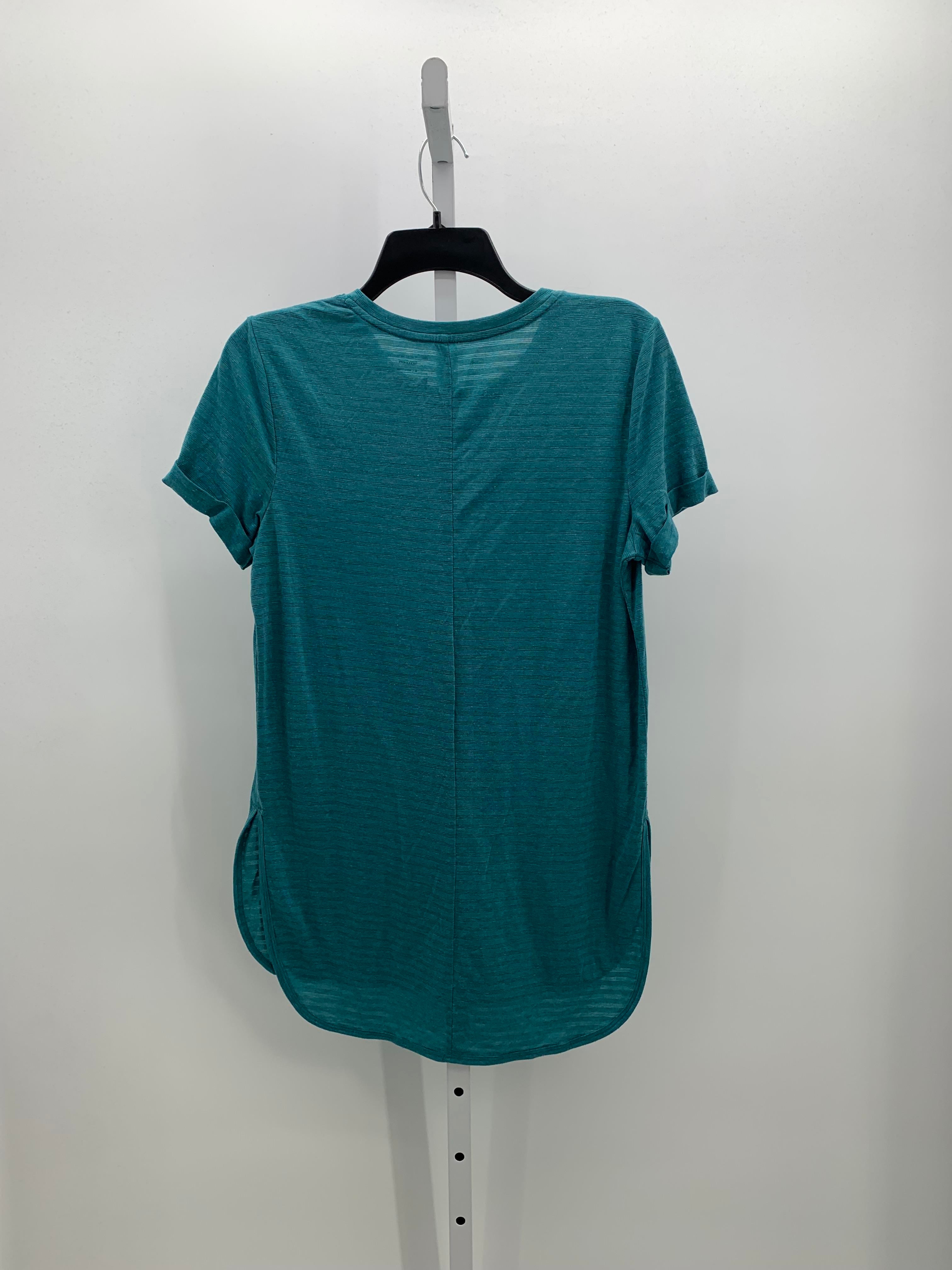 Tek Gear Size Small Misses Short Sleeve Shirt
