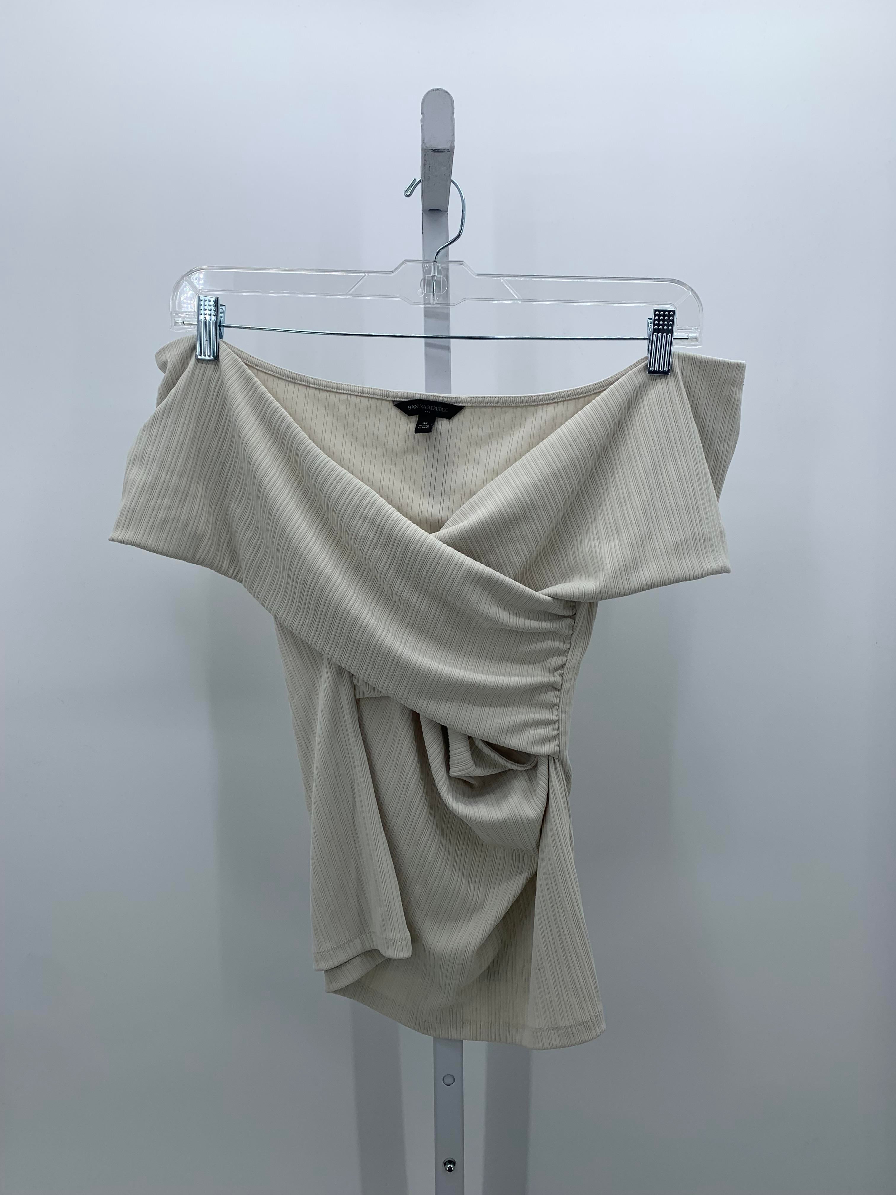 Banana Republic Size Medium Misses Short Sleeve Shirt