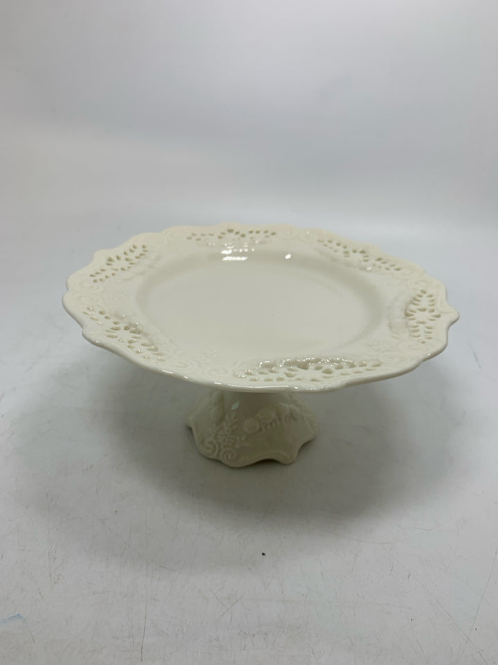 DETAILED PIERCED SMALL CAKE STAND.