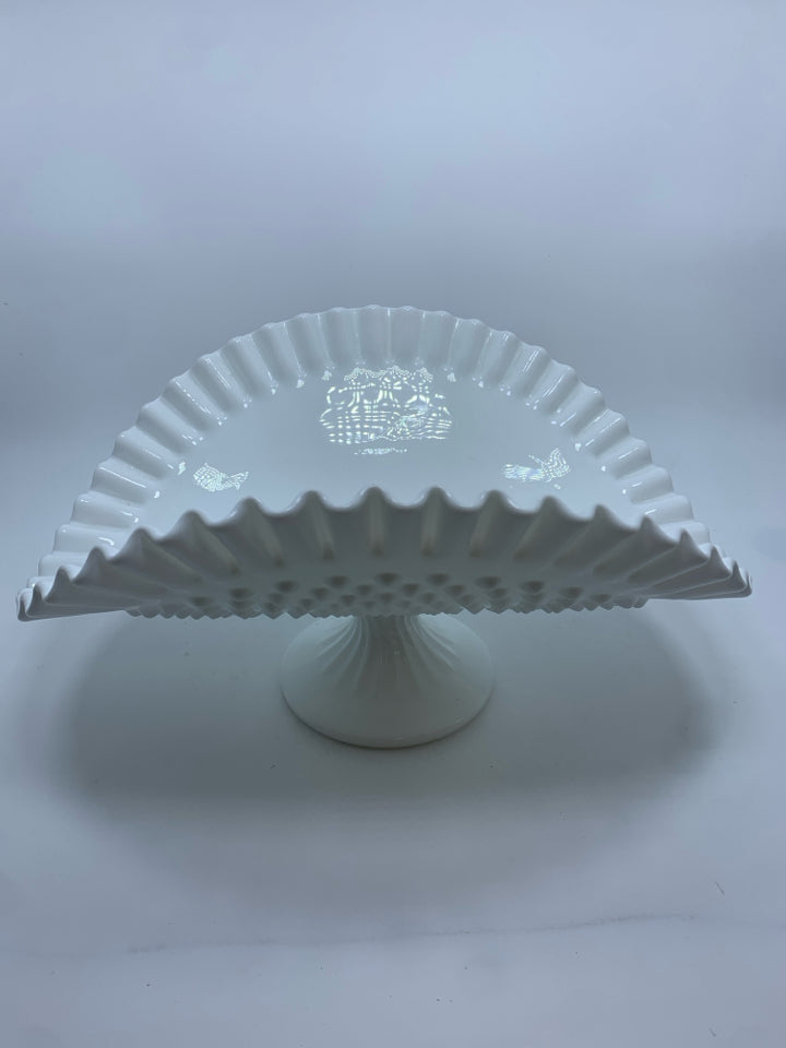 VTG FENTON MILK GLASS HOBNAIL RUFFLE EDGE BANANA BOAT BOWL.