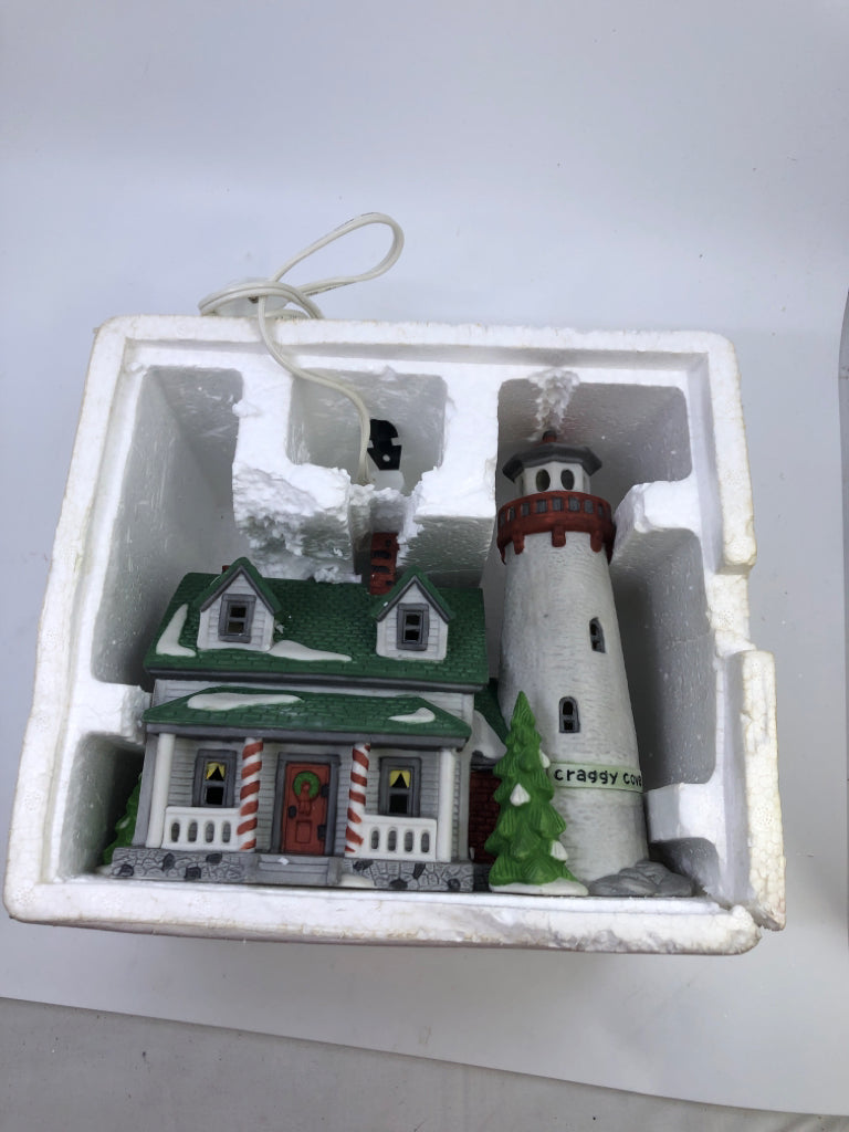 CRAGGY COVE LIGHTHOUSE NEW ENGLAND VILLAGE SERIES.