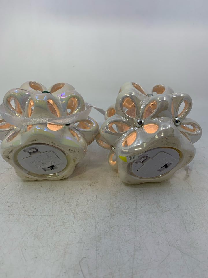 IRIDESCENT CERAMIC PIERCED LIGHT UP.