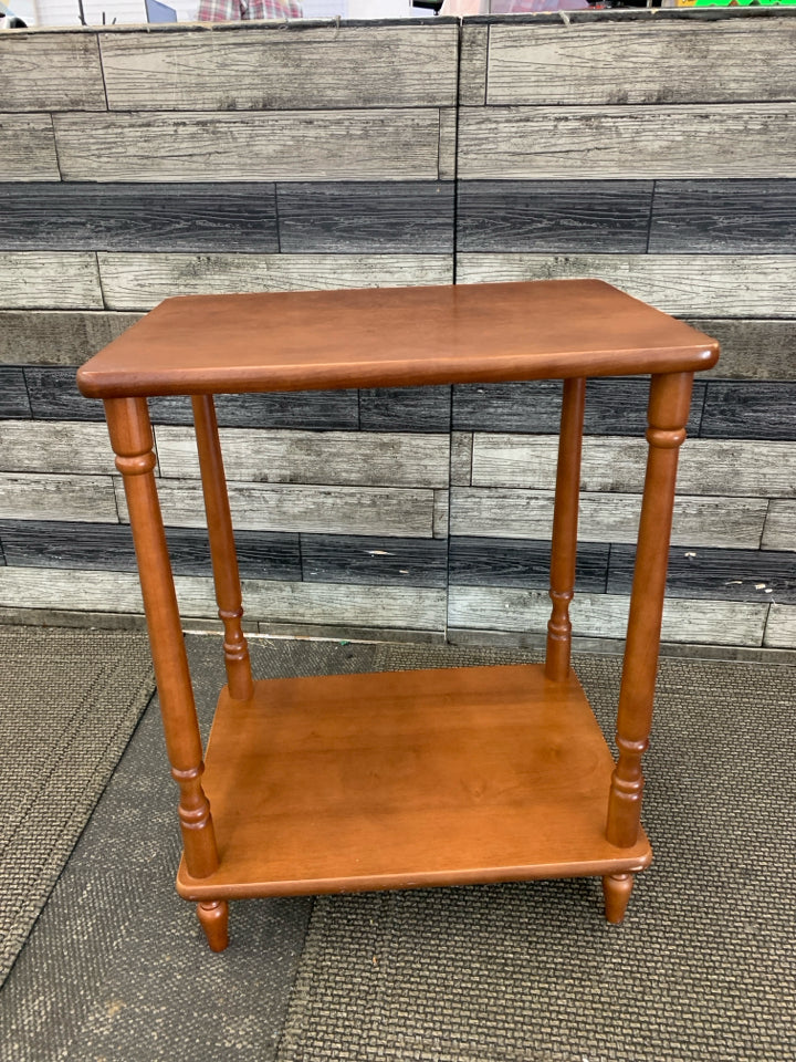 CARMEL COLOR 2 TIER WOOD SIDE TABLE.