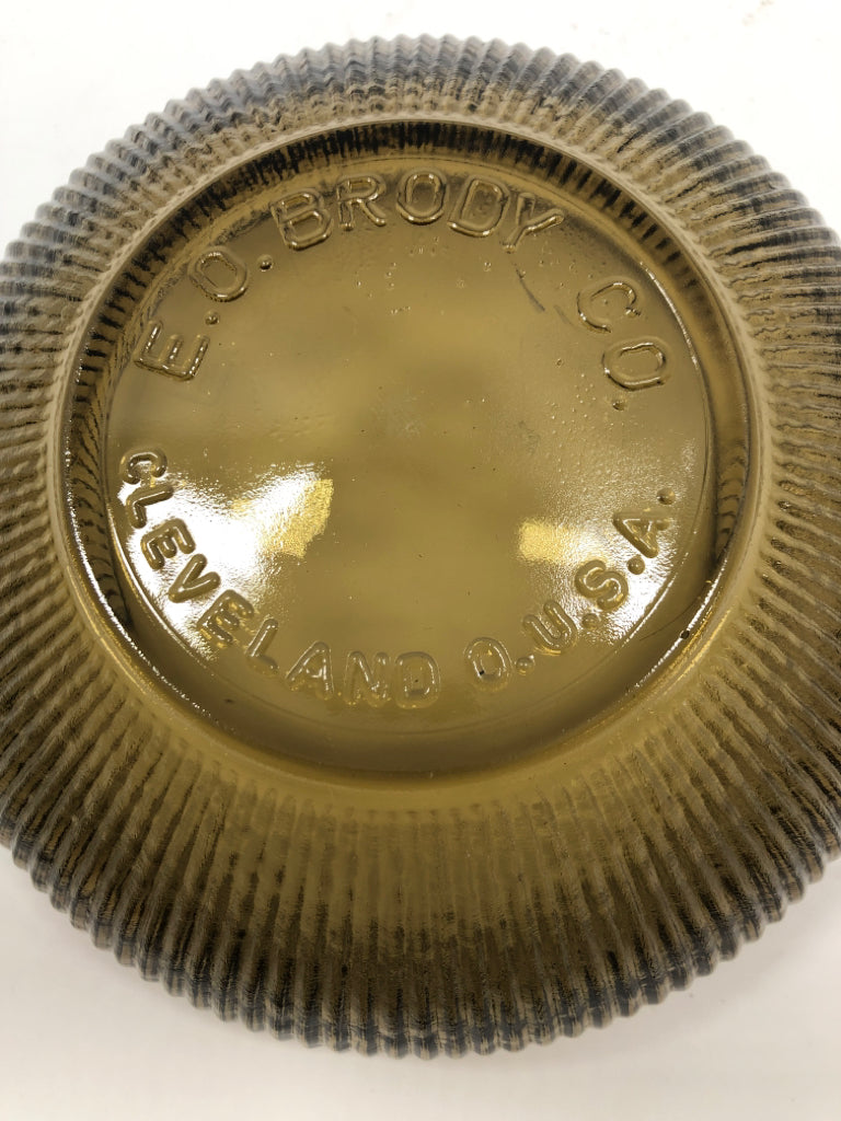 BROWN GLASS BOWL W/RIDGES.