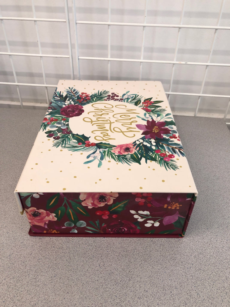 MERRY CHRISTMAS FLORAL CARDBOARD STORAGE BOX.